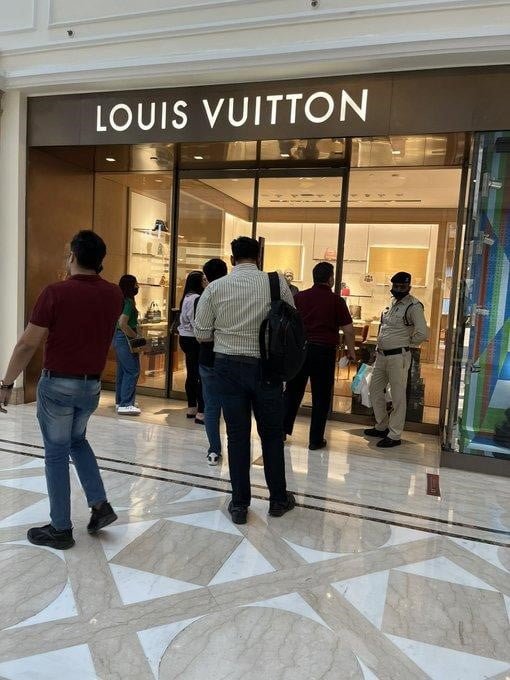 louis vuitton tienda